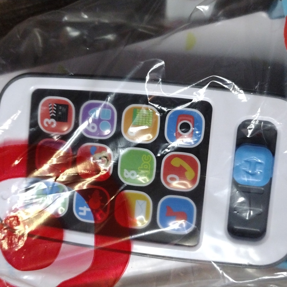 Fisher-Price® Toy Smart Phone baby New - Picture 2 of 3